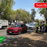 Automovilista de origen peruano vuelca en Lázaro Cárdenas